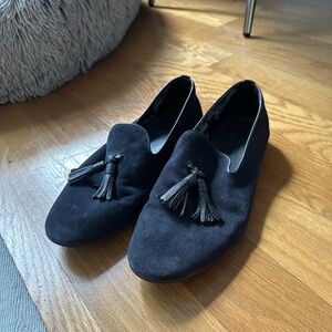 Navy Faux Suede Loafers with Tassels - Mens size 8-8.5 /41EU